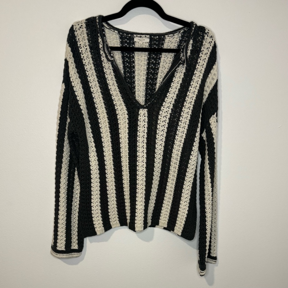 Maurices Crochet Knit Sweater Womens Medium Black Ivory Striped Boho V Neck